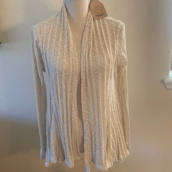 ❌SOLD❌NWT Shawl Style Cardigan - Open Weave Lace Like Material Sz M - Picture 3 of 16